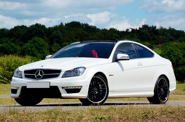 How do you craft a savory steak and kidney pie?